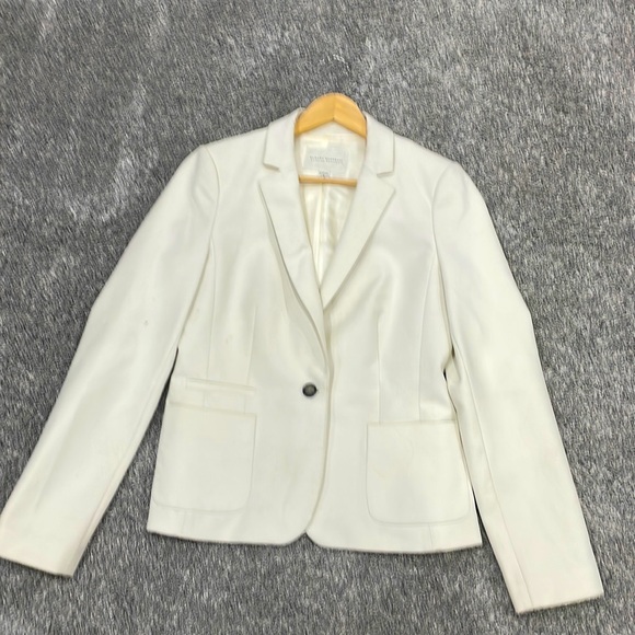 Banana Republic Jackets & Blazers - Cream coloured suit jacket